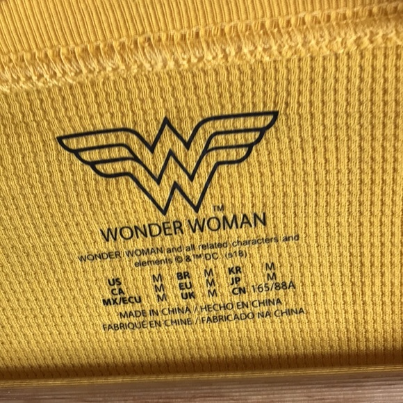 Wonder women crop top - Picture 4 of 4